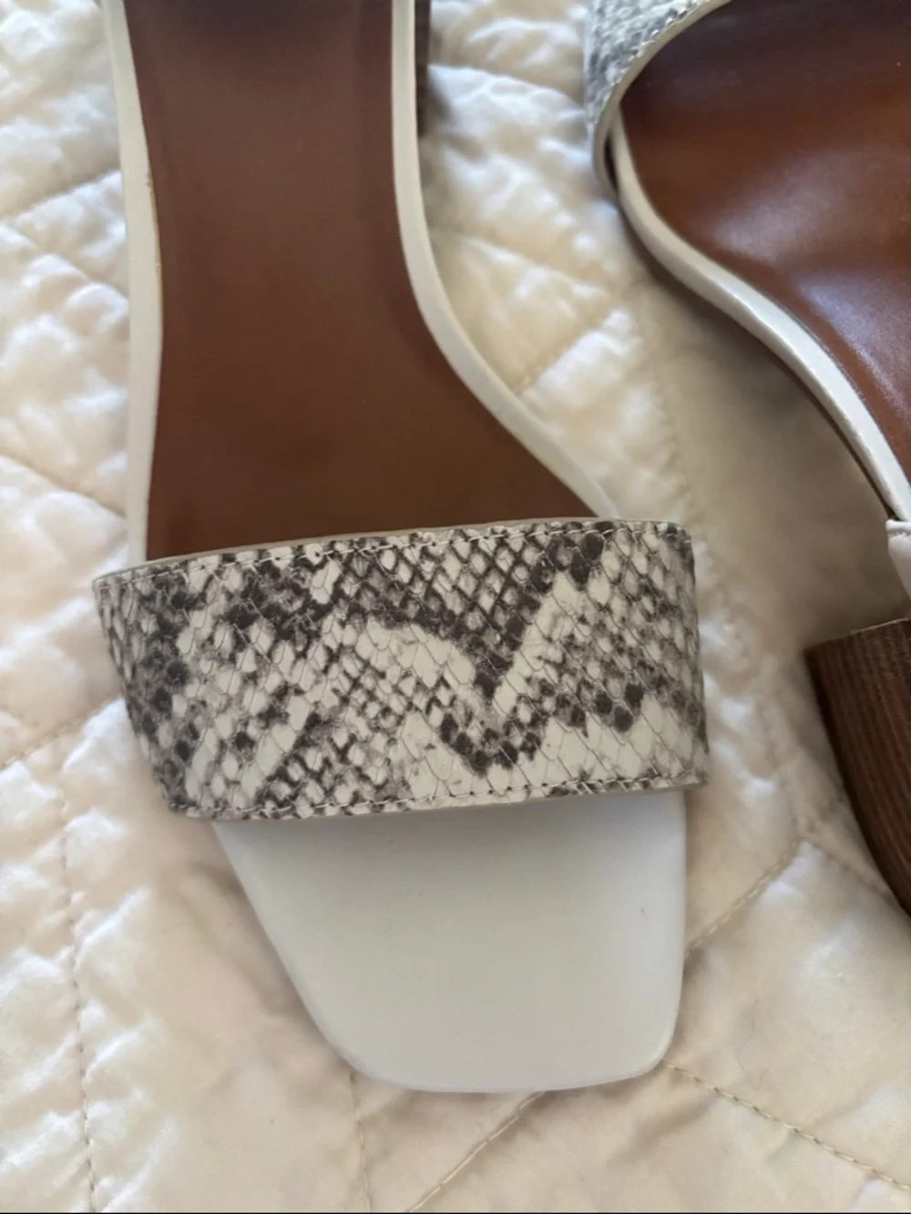 Franco Sarto White Sandals with Snakeskin Strap size 8.5 - Picture 4 of 4